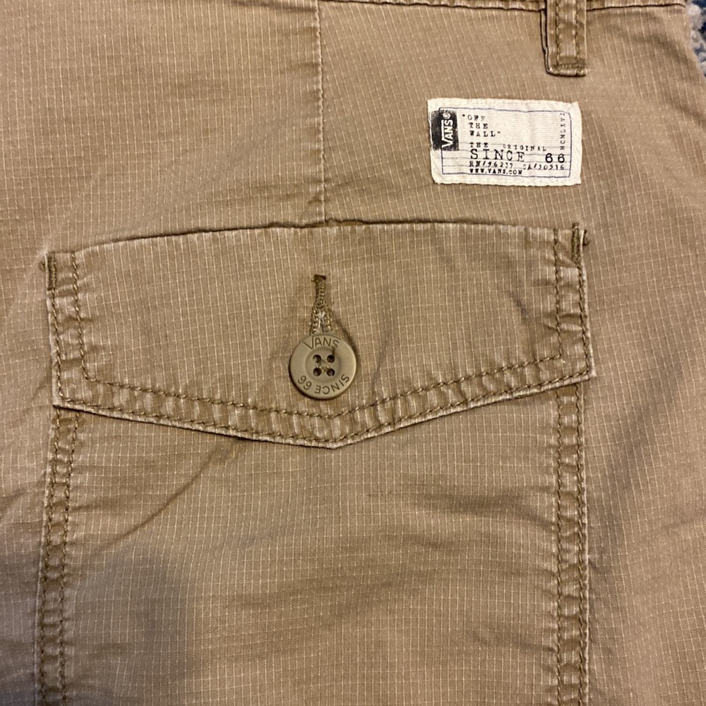VANS Cargo Shorts - Picture 4 of 6